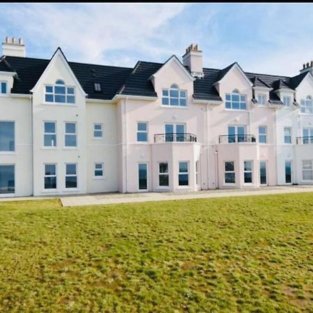 Luxurious Beach Front Apartment In Портраш Екстер'єр фото